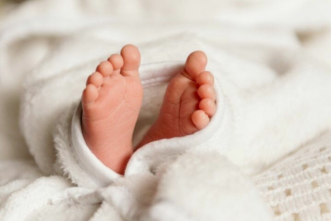 Första barnet har fötts efter robotassisterad livmodertransplantation